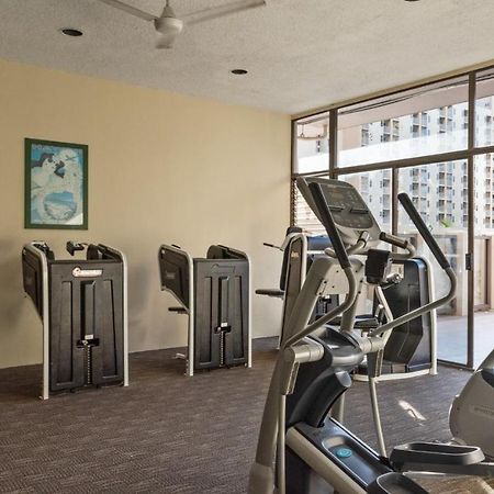 Private One Bedroom Condo, With Corporate Rental Car Savings Code Included, Free Onsite Parking Honolulu Exterior photo