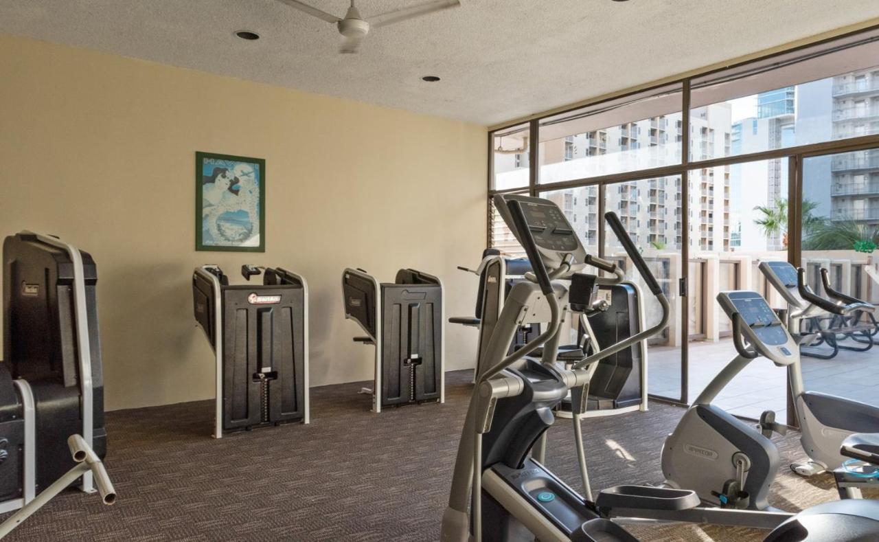 Private One Bedroom Condo, With Corporate Rental Car Savings Code Included, Free Onsite Parking Honolulu Exterior photo